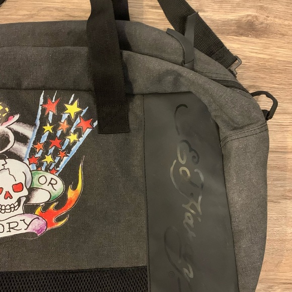 Ed Hardy Skull Graphic Duffel Bag NWT - Picture 3 of 8